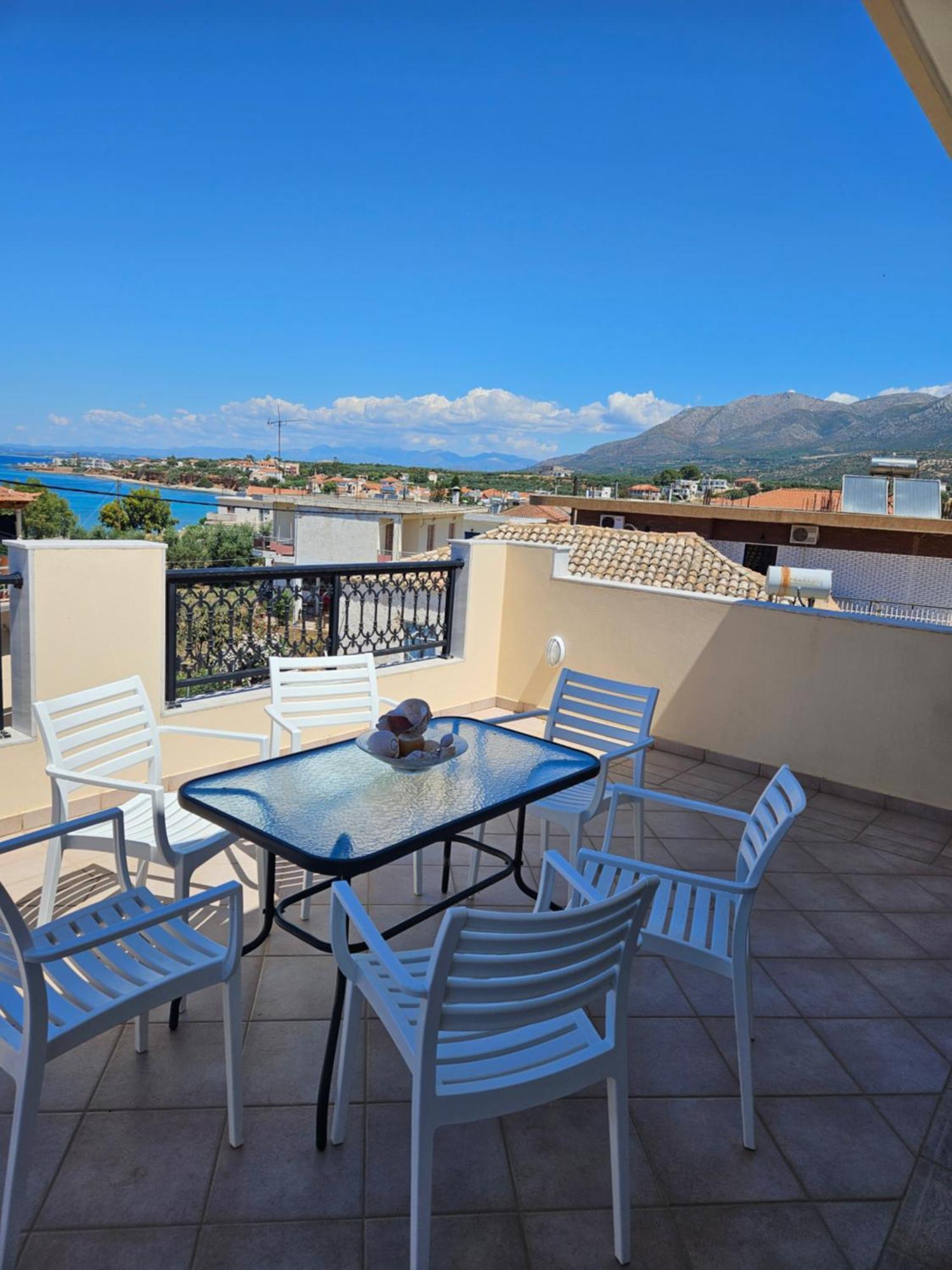 Mary'S Luxury Apartment Elaia. Лакония Экстерьер фото